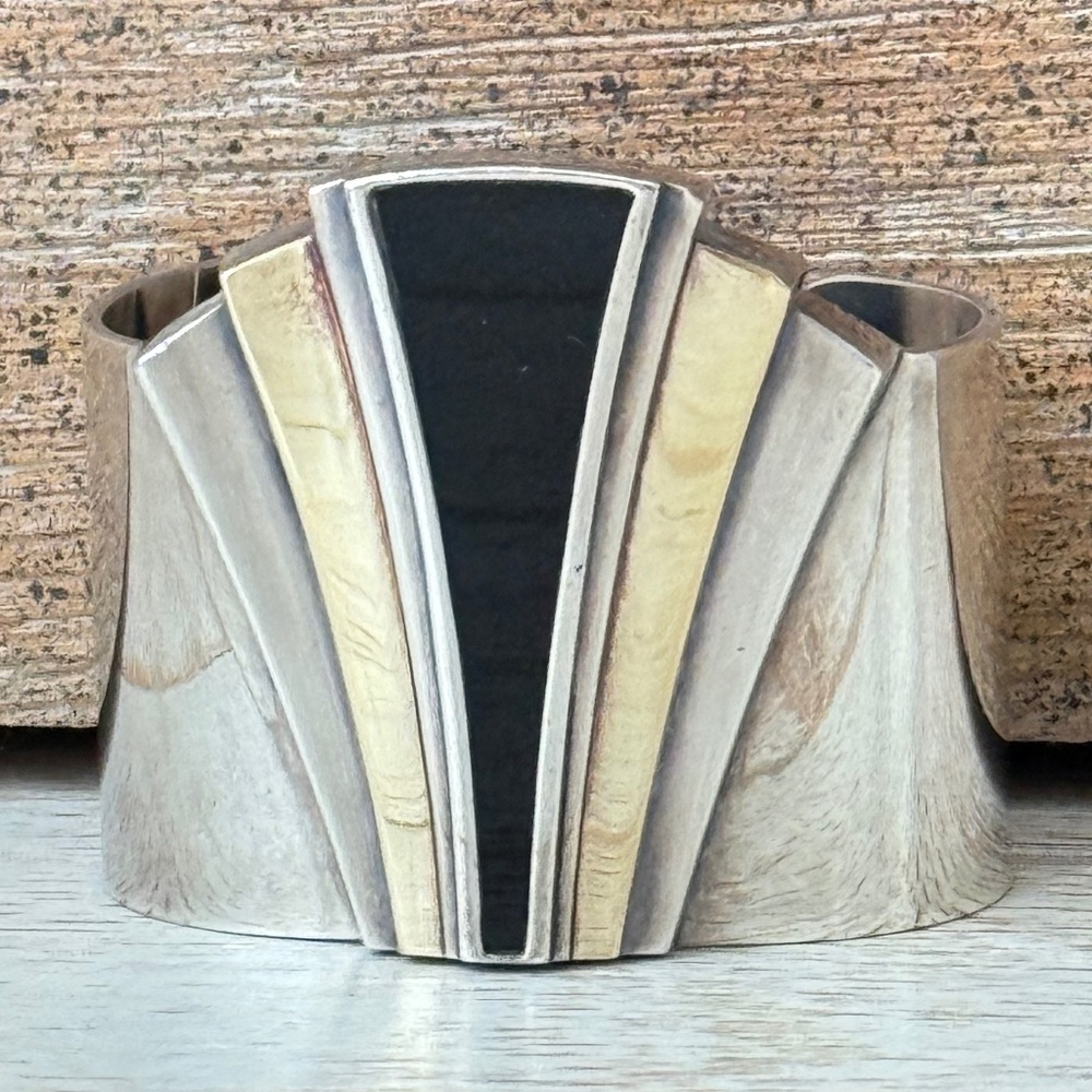 A Durante Deco FM 86 Sterling Silver Black Onyx Cuff